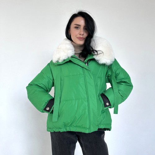 Куртка жіноча зелена Grace, 52